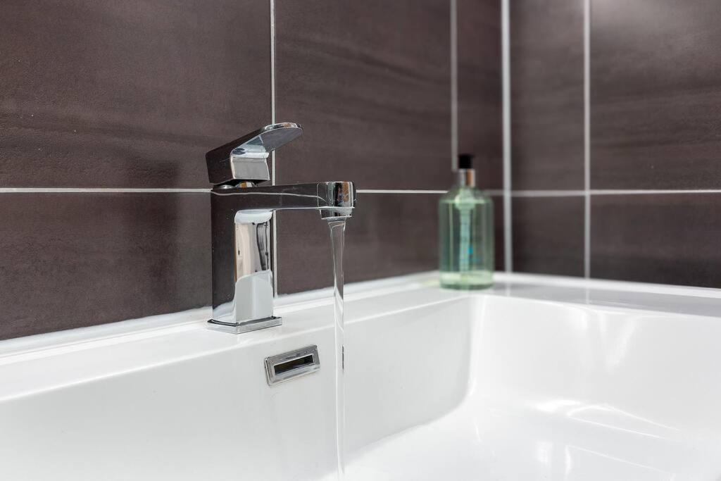 The Stylish 3-Bedroom Maisonette Retreat Stirling Luaran gambar