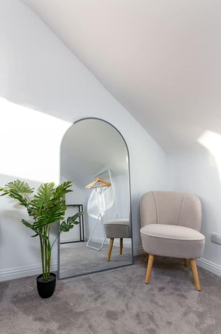 The Stylish 3-Bedroom Maisonette Retreat Stirling Luaran gambar